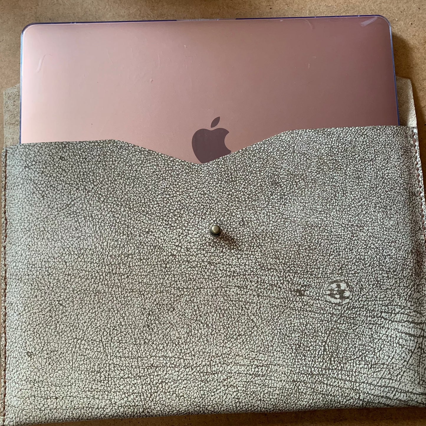 Beautifully handmade and hand stitched genuine leather laptop sleeve from Katrina Designs in South Africa.