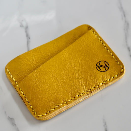 Beautifully hand made genuine leather card holder. Perfect gift idea for a man or women - it can store up to 6 cards.