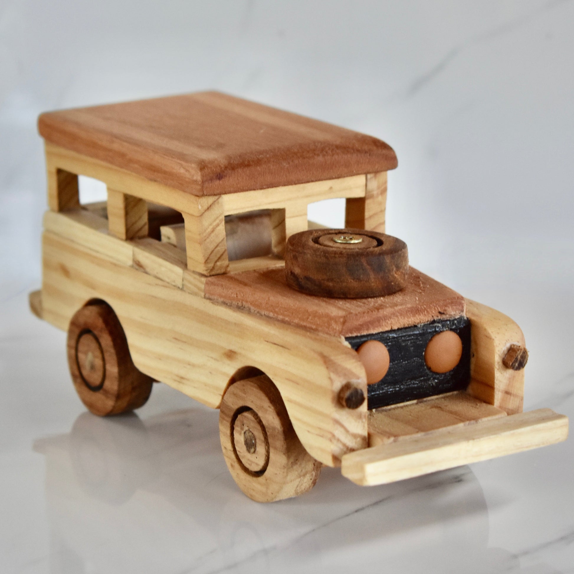 This small handmade wooden Land Rover is the perfect present for any kid (or kid at heart)! It can be left as is or painted for an extra touch of fun. Makes for an amazing baby shower gift. 