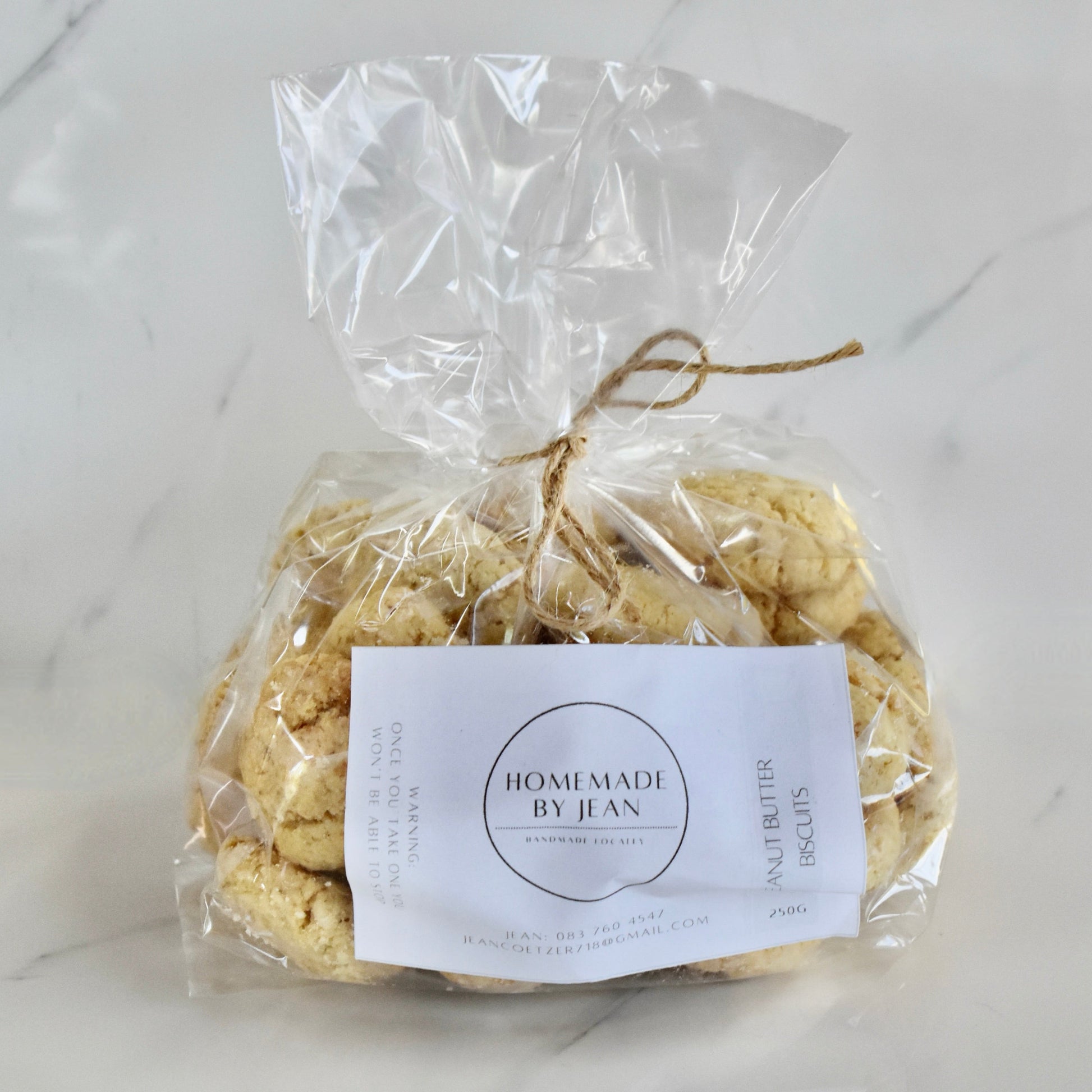 Indulge in decadent, just-out-of-the-oven homemade cookies. Delight in their melt-in-your-mouth texture and irresistible crispy goodness. Ideal for any occasion or as a luxurious gift. Personalised wedding favor choices are also on offer. For larger quantities, take advantage of our bulk discount and beautifully package them for your guests.