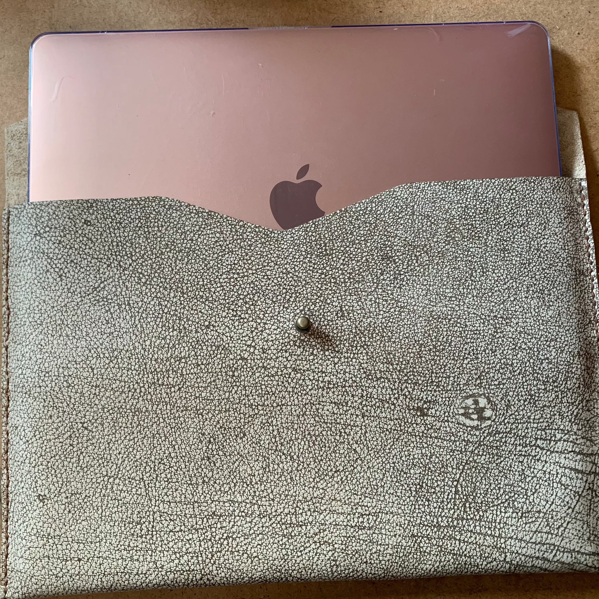 Beautifully handmade and hand stitched genuine leather laptop sleeve from Katrina Designs in South Africa.
